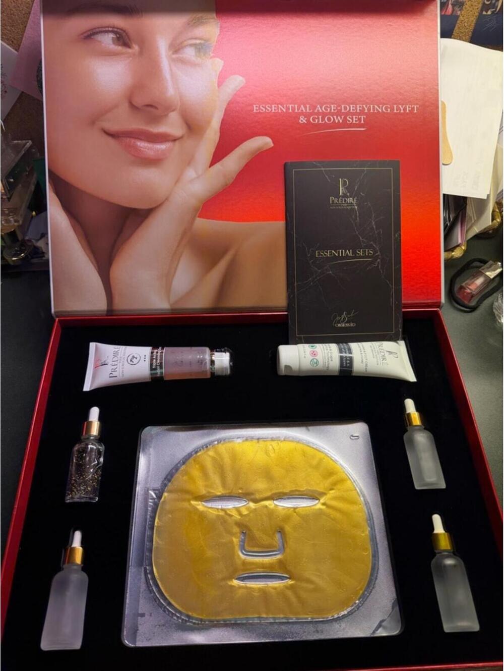 Essential Age-Defying Lyft & Glow Set - Gold Facial Mask and Serums